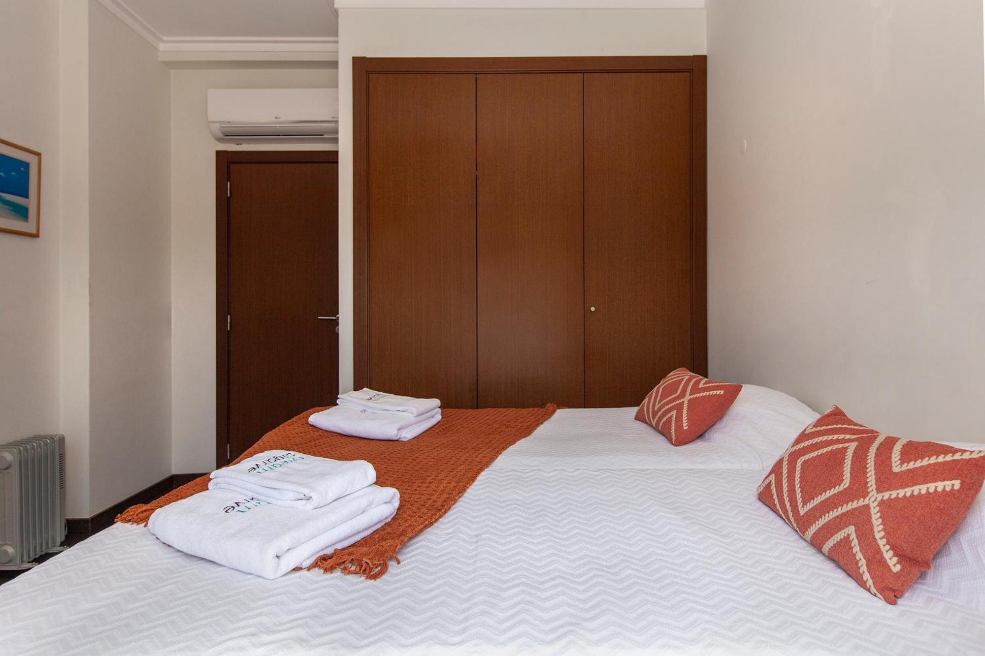 B04 - Luxury 2 Bed W Terrace Pool Daire Lagos Dış mekan fotoğraf